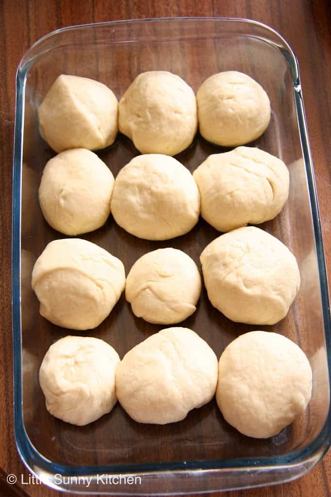 30 Minutes Bread Rolls