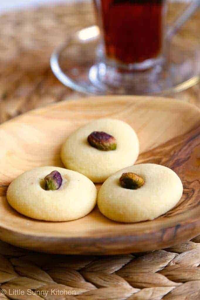 Ghraybeh! Delicious and delicate Middle Eastern cookies that melt in your mouth. Made from butter or ghee, flour, powdered sugar, and pistachios.