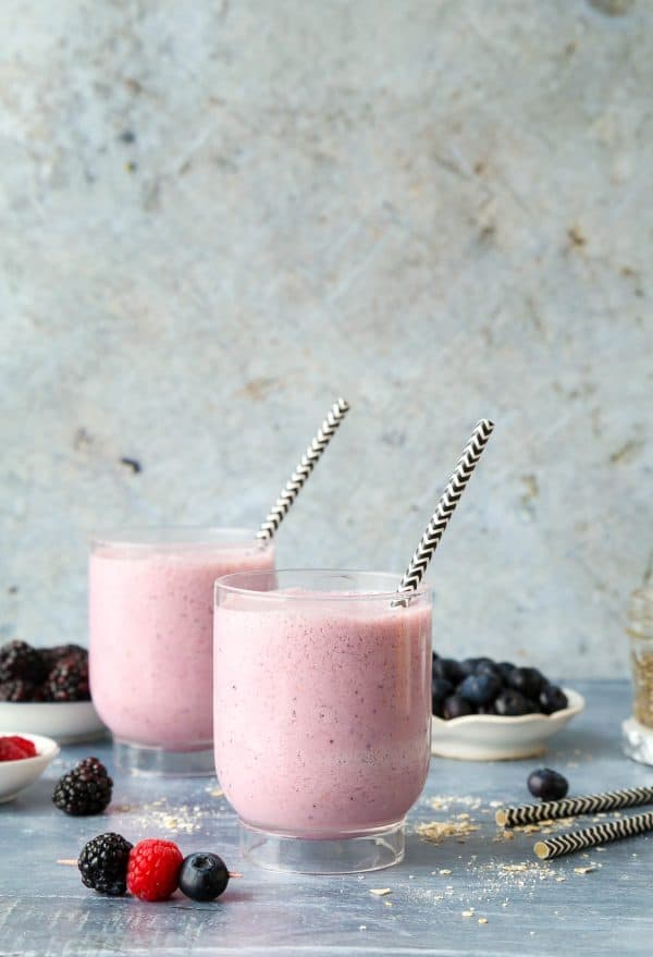Healthy berry breakfast smoothie with oats and chia seeds